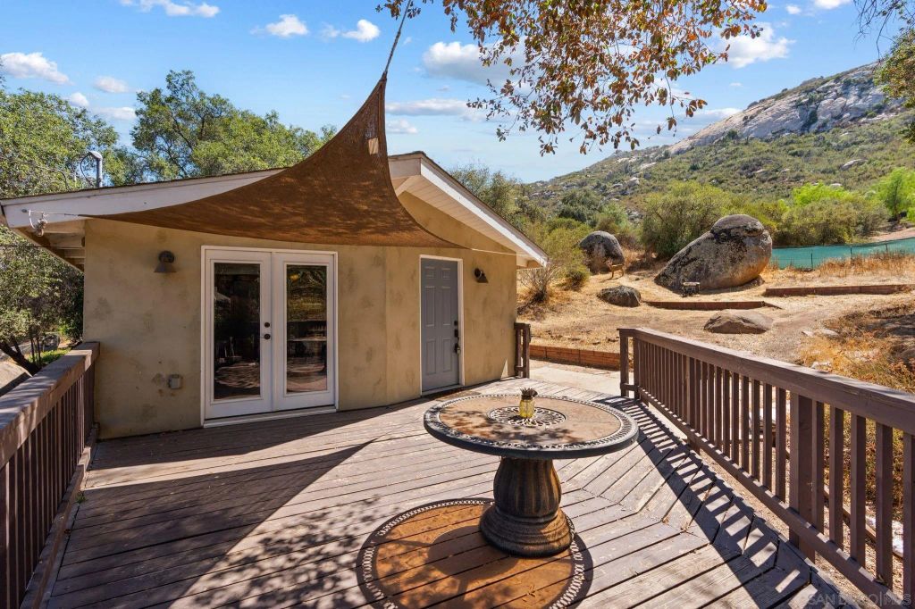 4722 Park Ln, Alpine, CA 91901