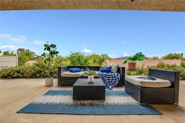 30817 Long Point, Canyon Lake, CA 92587