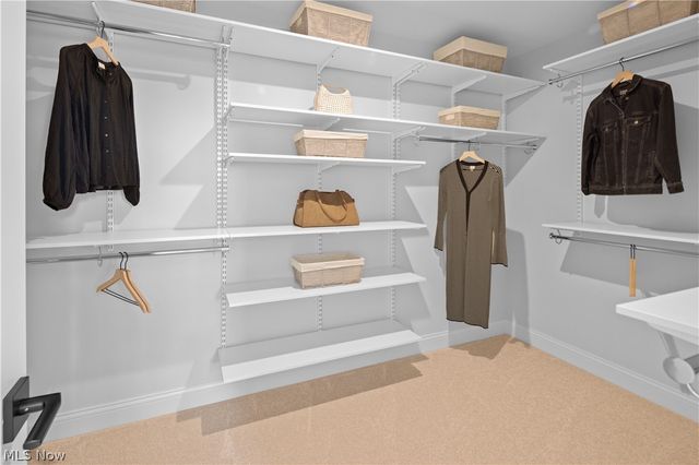 9425 Avery Road, Broadview Heights, OH 44147