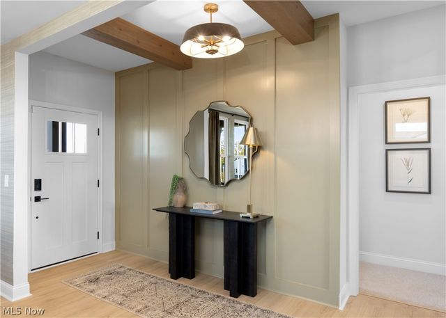 9425 Avery Road, Broadview Heights, OH 44147