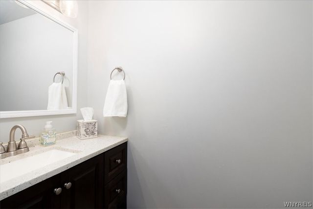 64 Oakwood Terrace, North Tonawanda, NY 14120