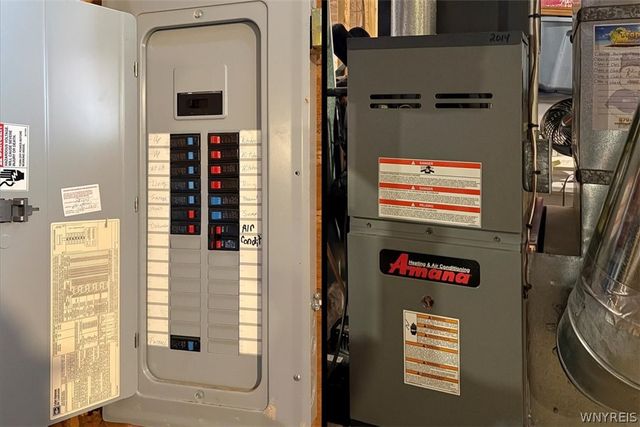 64 Oakwood Terrace, North Tonawanda, NY 14120