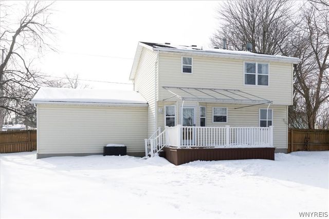 64 Oakwood Terrace, North Tonawanda, NY 14120