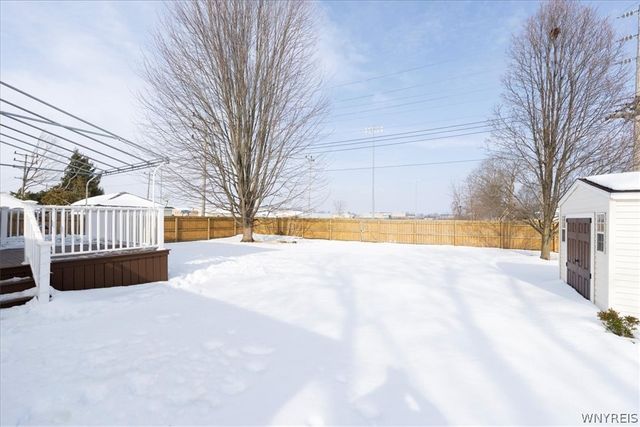 64 Oakwood Terrace, North Tonawanda, NY 14120