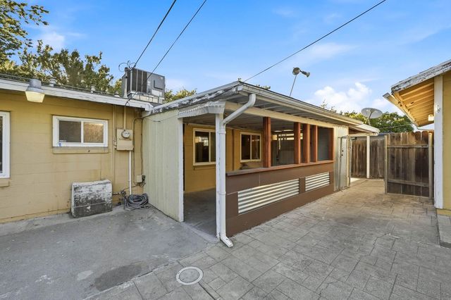5241 59th St, Sacramento, CA 95820
