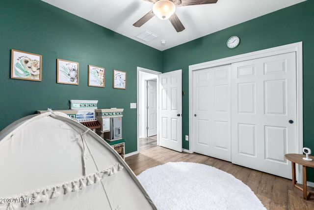 1656 W CAVEDALE Drive, Phoenix, AZ 85085