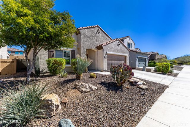 1656 W CAVEDALE Drive, Phoenix, AZ 85085