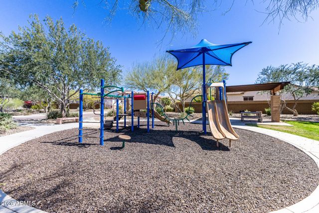 1656 W CAVEDALE Drive, Phoenix, AZ 85085