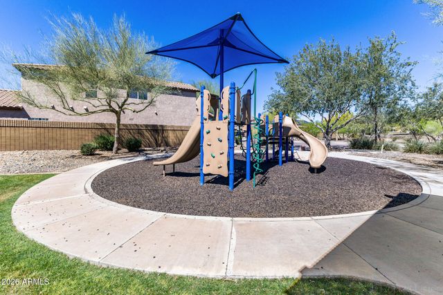 1656 W CAVEDALE Drive, Phoenix, AZ 85085