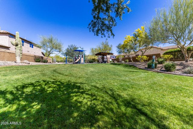 1656 W CAVEDALE Drive, Phoenix, AZ 85085