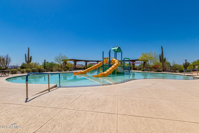 1656 W CAVEDALE Drive, Phoenix, AZ 85085