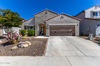 1656 W CAVEDALE Drive, Phoenix, AZ 85085