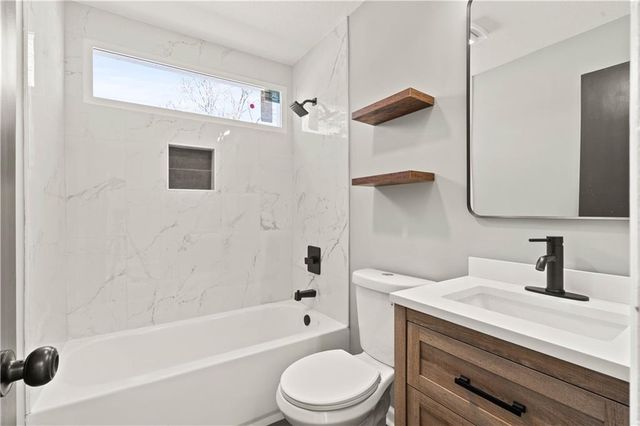 7652 High Drive, Prairie Village, KS 66208