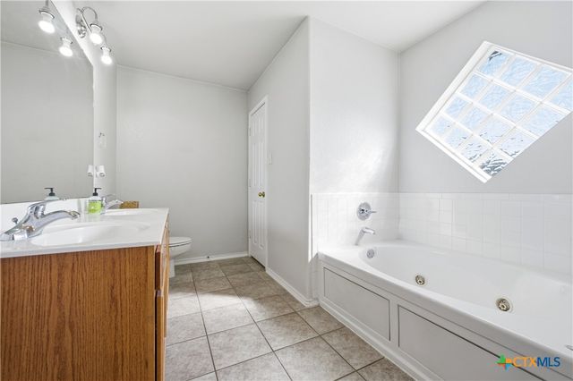 2004 Schorn Dr, Killeen, TX 76542