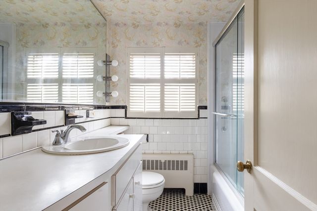 11 Kent Square, Brookline, MA 02446