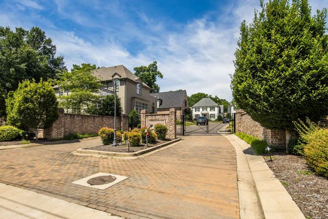 4900 GROSVENOR HILL CV, Memphis, TN 38117