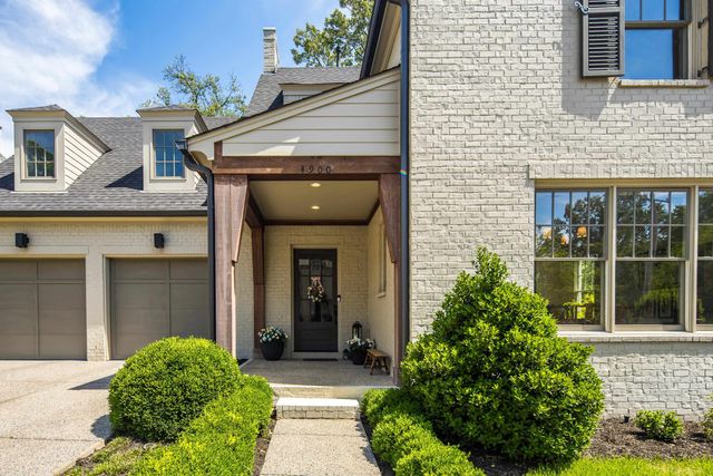 4900 GROSVENOR HILL CV, Memphis, TN 38117