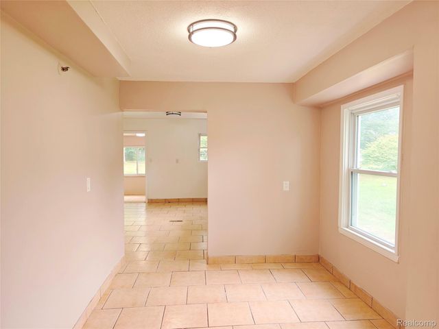 6270 Hunt Street, Romulus, MI 48174