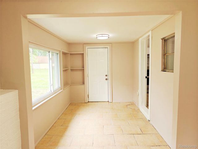 6270 Hunt Street, Romulus, MI 48174