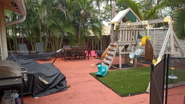 6645 Franklin Street 1, Hollywood, FL 33024