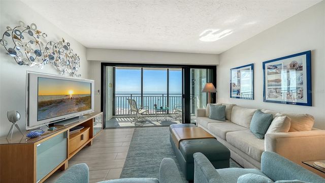 19 WHISPERING SANDS DRIVE 1104, Sarasota, FL 34242