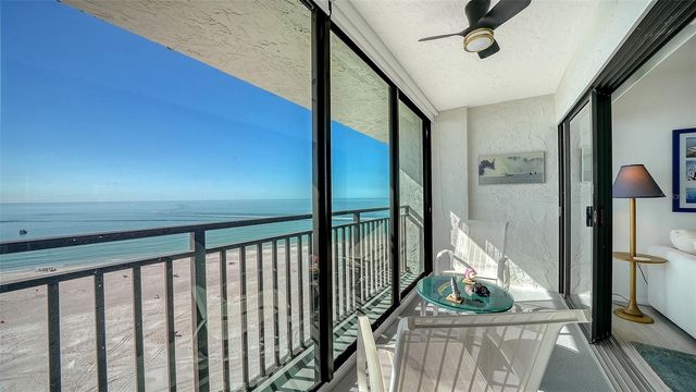 19 WHISPERING SANDS DRIVE 1104, Sarasota, FL 34242