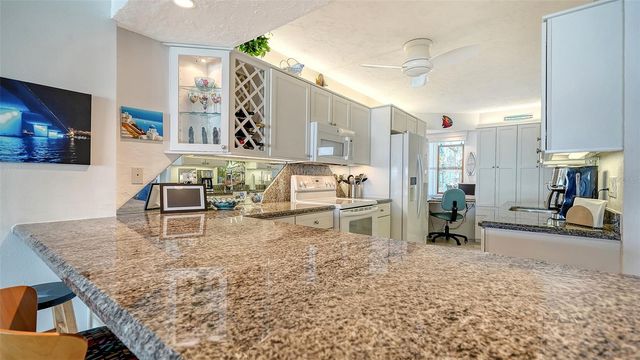 19 WHISPERING SANDS DRIVE 1104, Sarasota, FL 34242