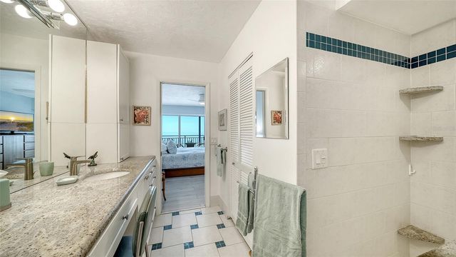 19 WHISPERING SANDS DRIVE 1104, Sarasota, FL 34242
