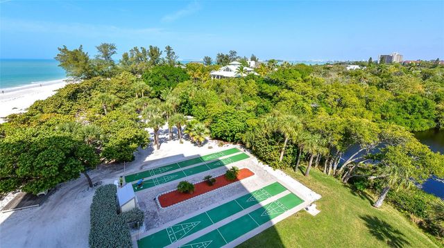 19 WHISPERING SANDS DRIVE 1104, Sarasota, FL 34242