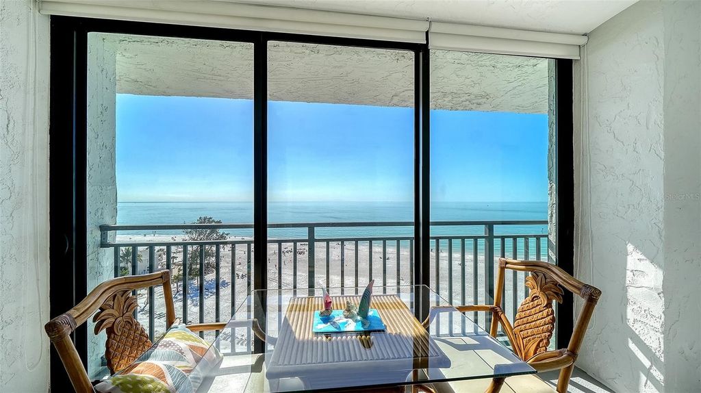 19 WHISPERING SANDS DRIVE 1104, Sarasota, FL 34242