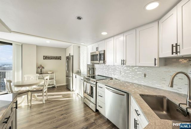 245 Prospect Avenue 14D, Hackensack, NJ 07601