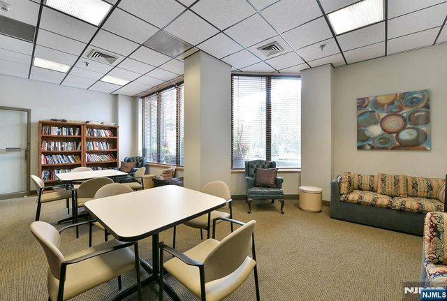 245 Prospect Avenue 14D, Hackensack, NJ 07601