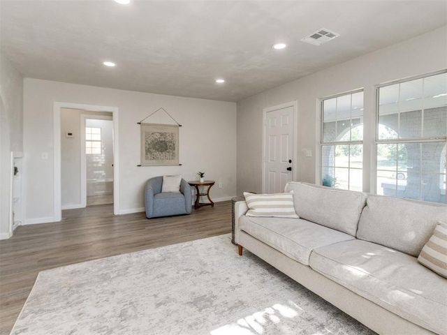 1911 NW 29th Street, Oklahoma City, OK 73106