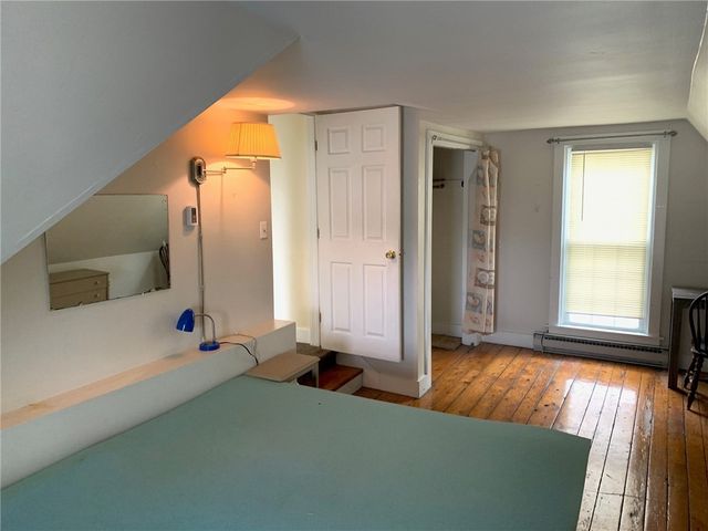 42 Lee Avenue, Newport, RI 02840