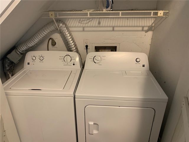 42 Lee Avenue, Newport, RI 02840