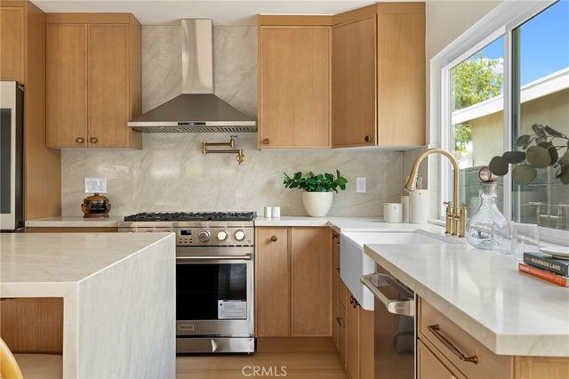 4422 E Silverleaf, Orange, CA 92869