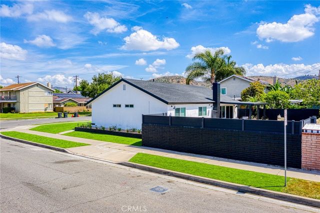4422 E Silverleaf, Orange, CA 92869