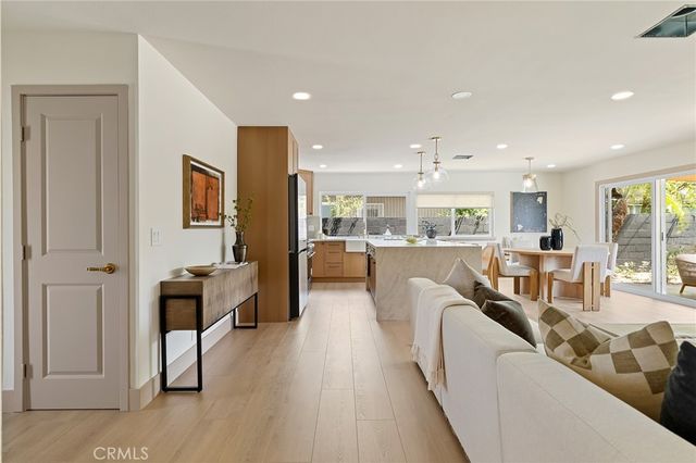 4422 E Silverleaf, Orange, CA 92869