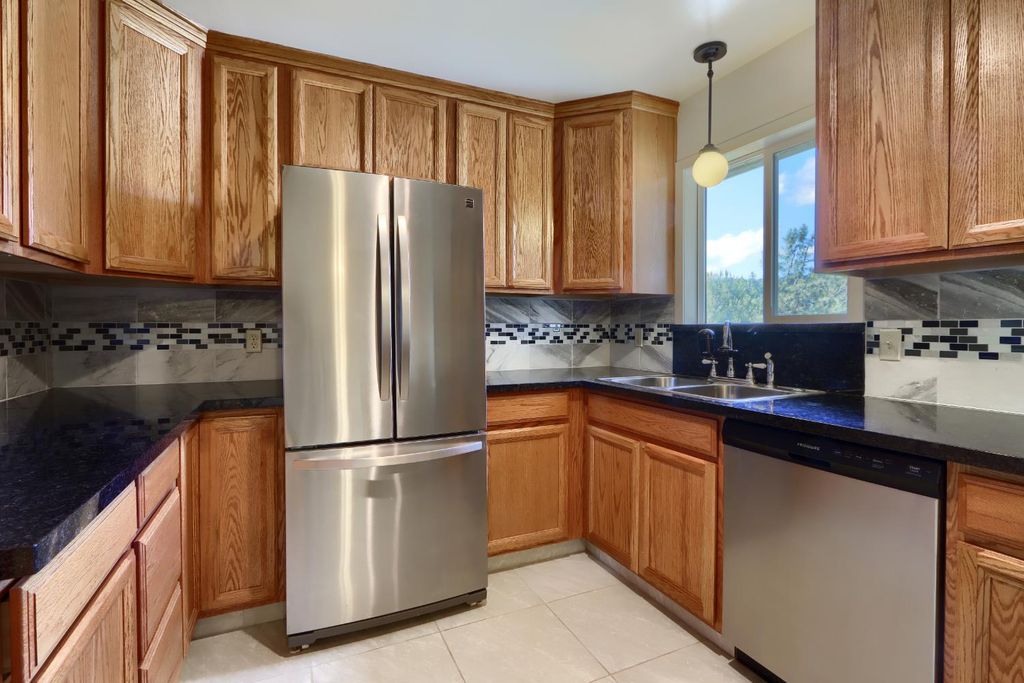 Image 11 of property listing at 5160 Campbell Way, Mariposa, CA 95338