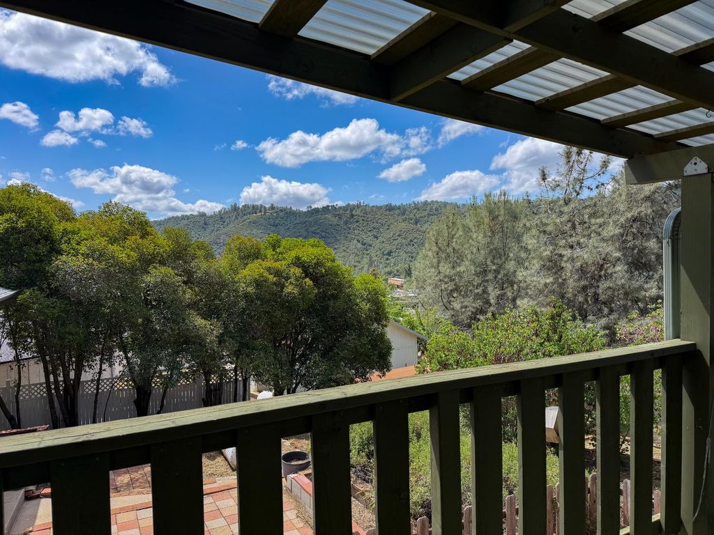 Image 17 of property listing at 5160 Campbell Way, Mariposa, CA 95338