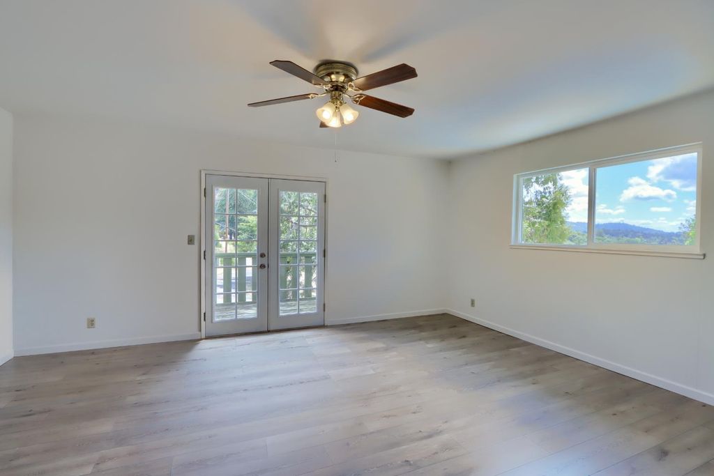 Image 25 of property listing at 5160 Campbell Way, Mariposa, CA 95338