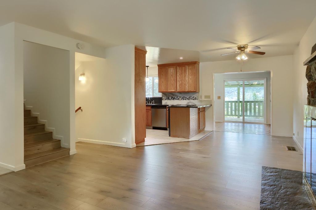 Image 7 of property listing at 5160 Campbell Way, Mariposa, CA 95338