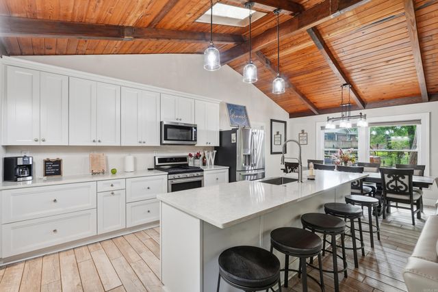 107 Bayshore Cove, Hot Springs, AR 71901