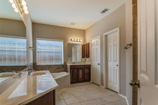 5620 Sky Ridge Drive, Frisco, TX 75035