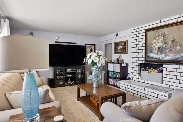 2436 Littleton, Costa Mesa, CA 92626
