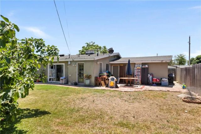 2436 Littleton, Costa Mesa, CA 92626