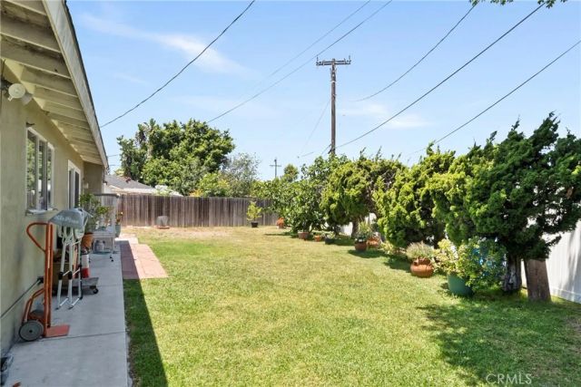 2436 Littleton, Costa Mesa, CA 92626