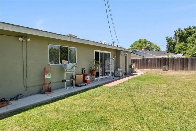 2436 Littleton, Costa Mesa, CA 92626
