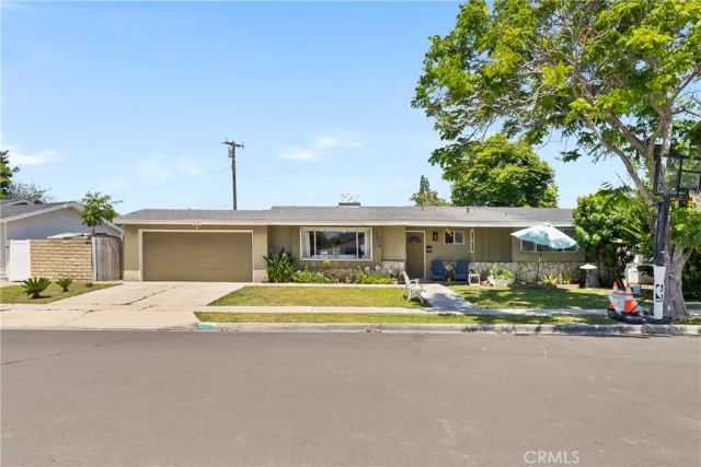 2436 Littleton, Costa Mesa, CA 92626