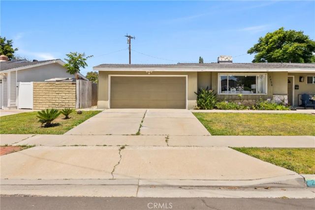 2436 Littleton, Costa Mesa, CA 92626